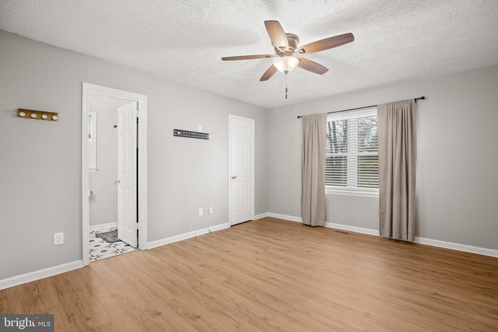 4 JONQUIL COURT