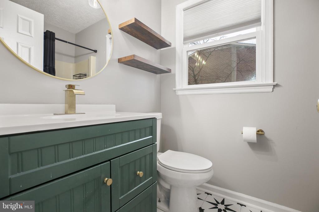 4 JONQUIL COURT