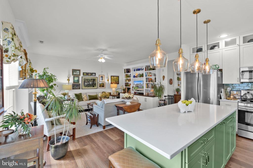 6809 WINTHROP COURT