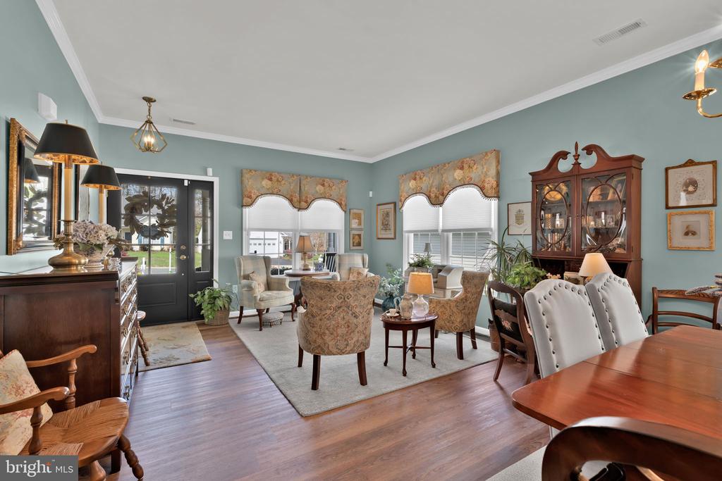 6809 WINTHROP COURT