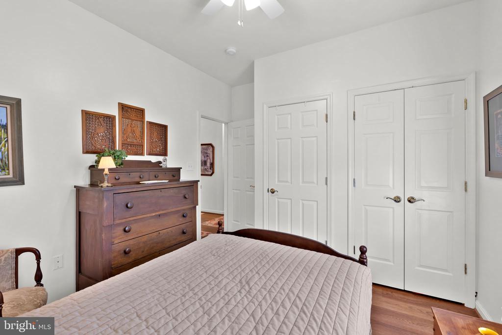 6809 WINTHROP COURT