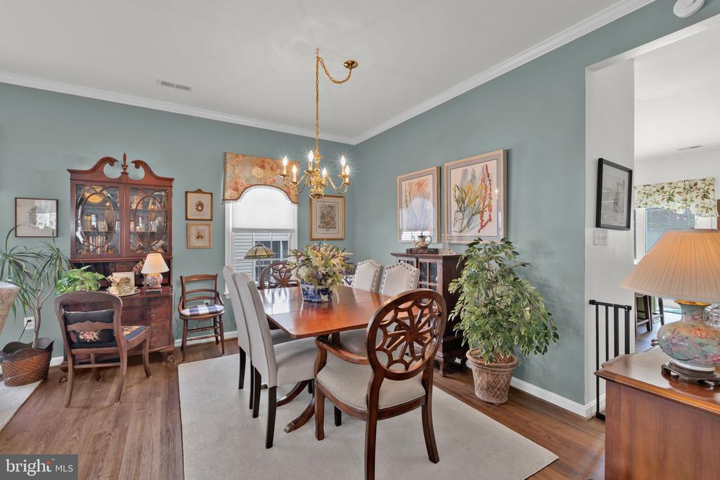 6809 WINTHROP COURT