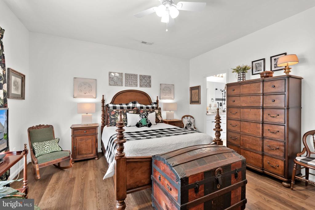 6809 WINTHROP COURT
