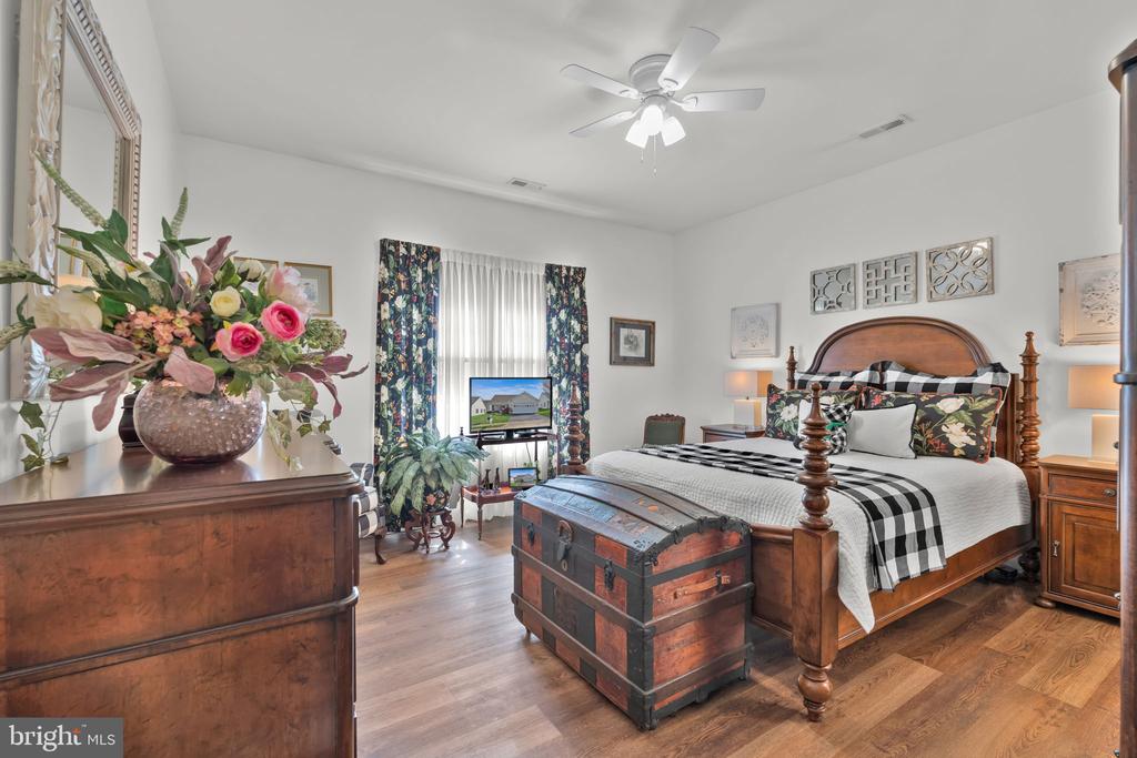 6809 WINTHROP COURT