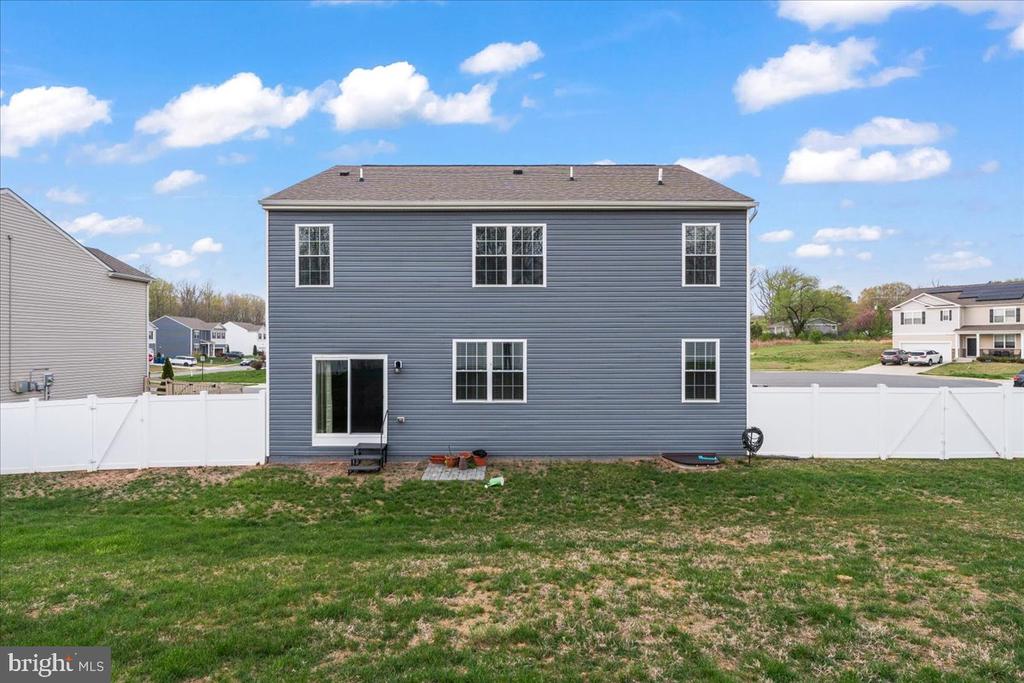 7404 JAKE COURT