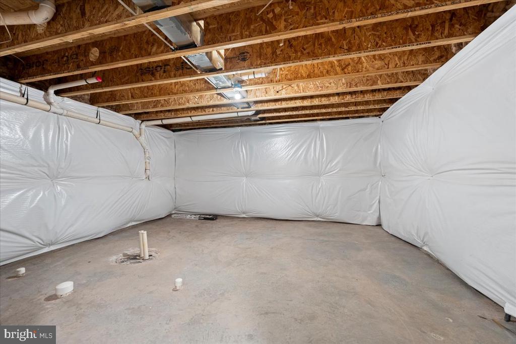 7404 JAKE COURT