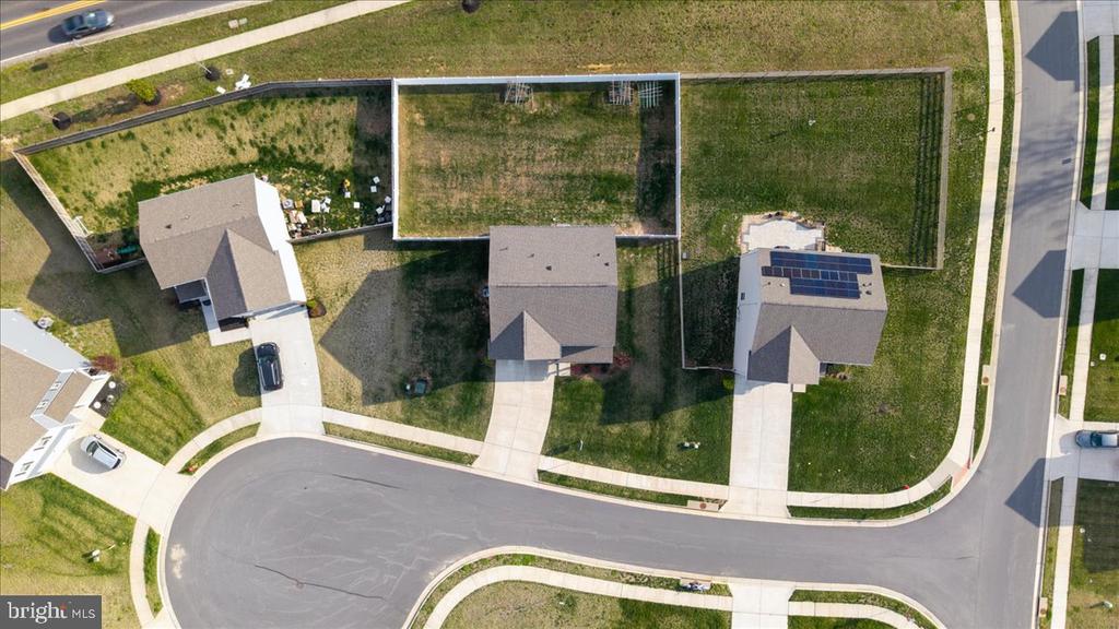 7404 JAKE COURT