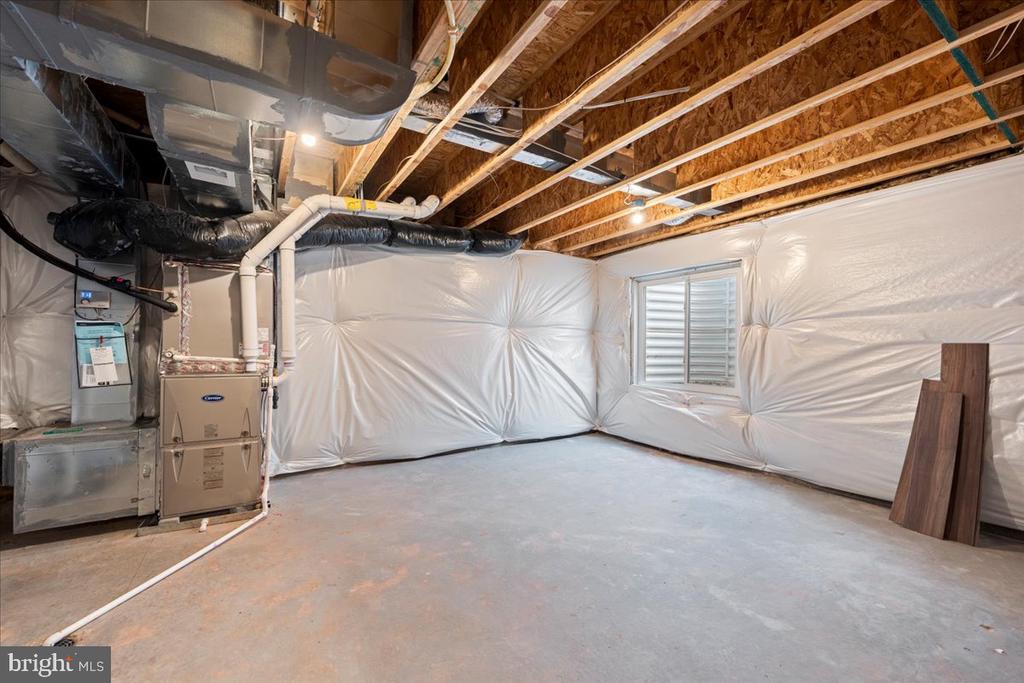 7404 JAKE COURT