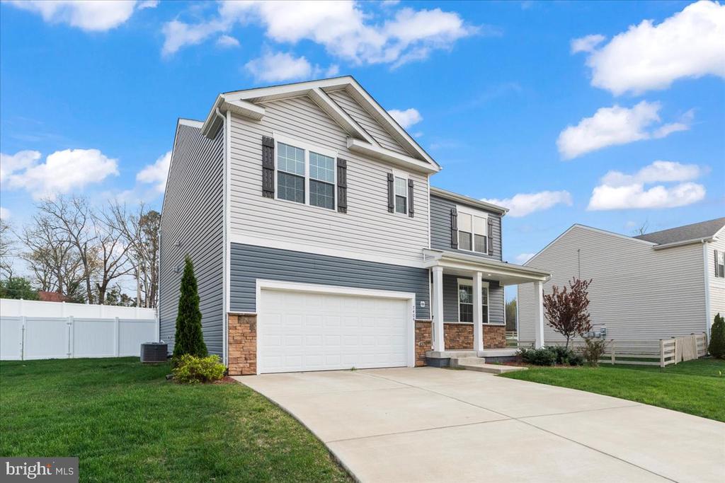 7404 JAKE COURT