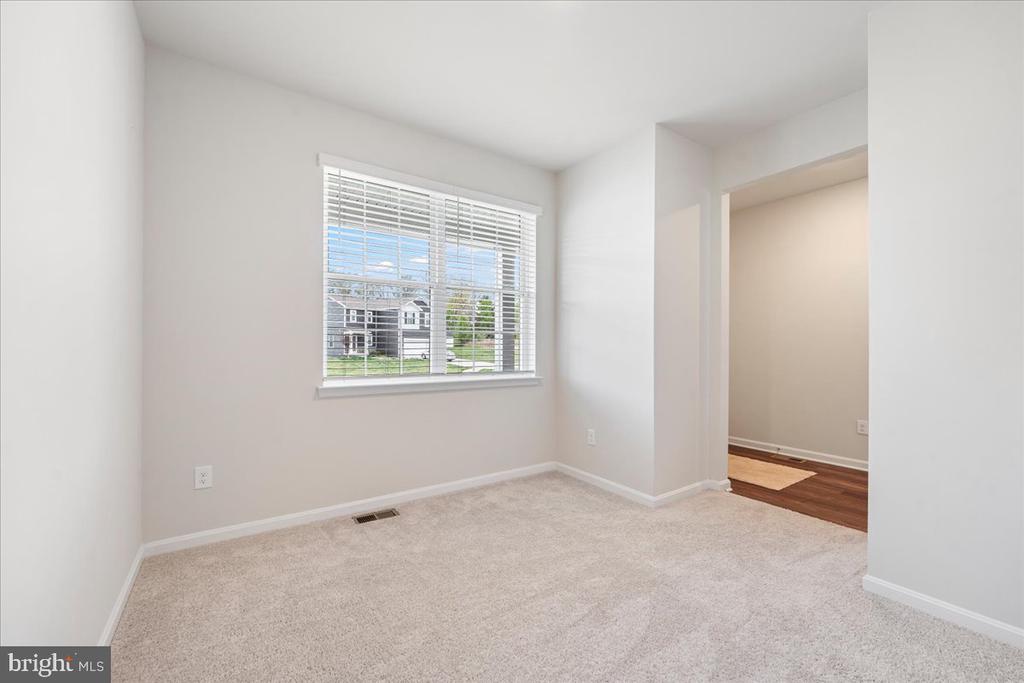 7404 JAKE COURT