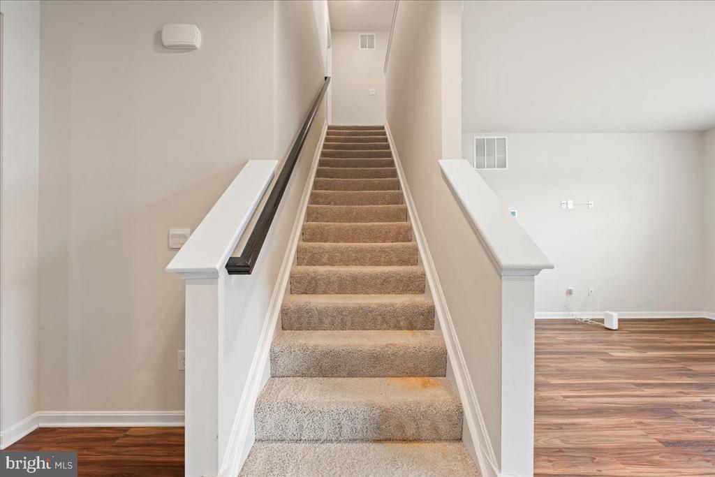 7404 JAKE COURT