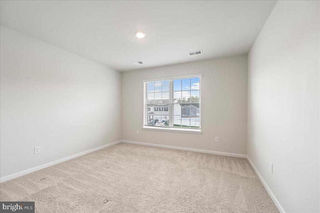 7404 JAKE COURT