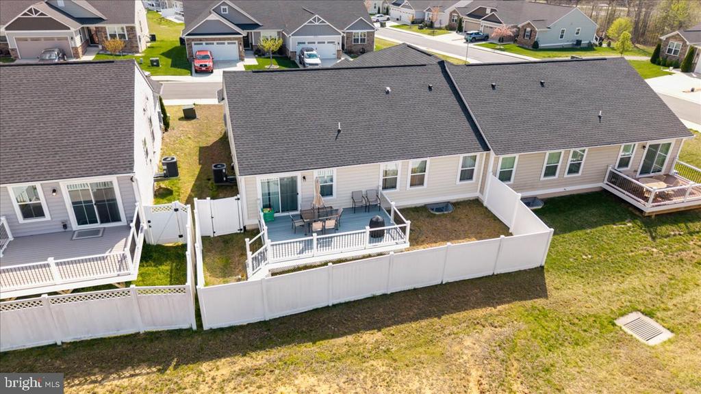 7609 LOUGHTON LANE