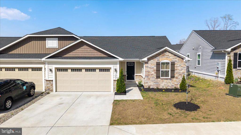 7609 LOUGHTON LANE