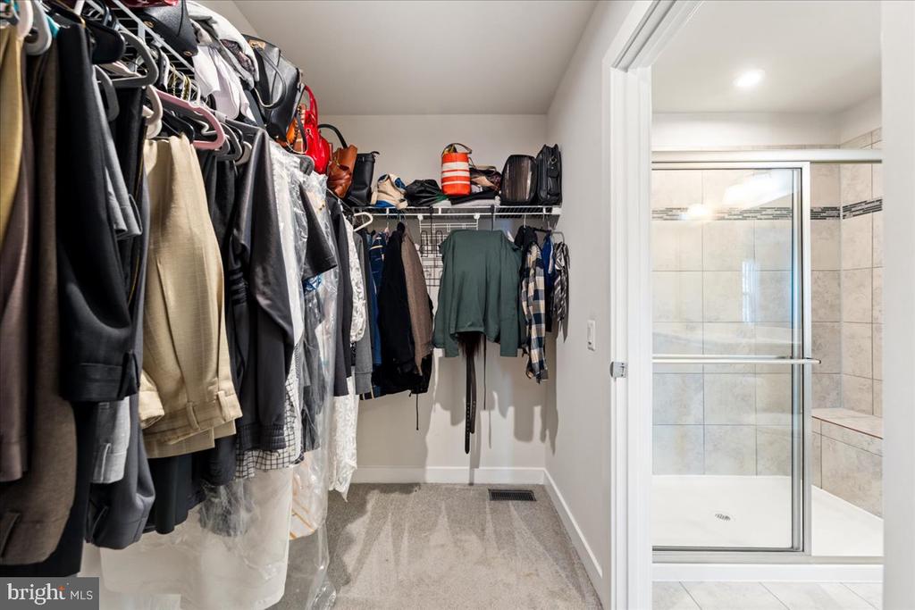 7609 LOUGHTON LANE