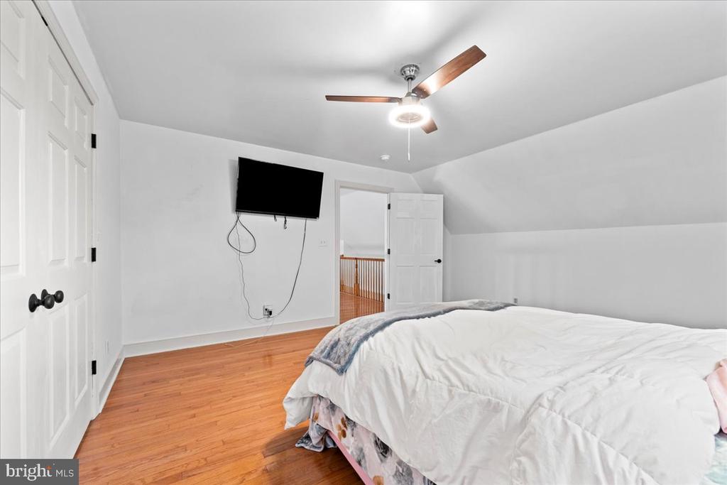 7403 BARRISTER COURT