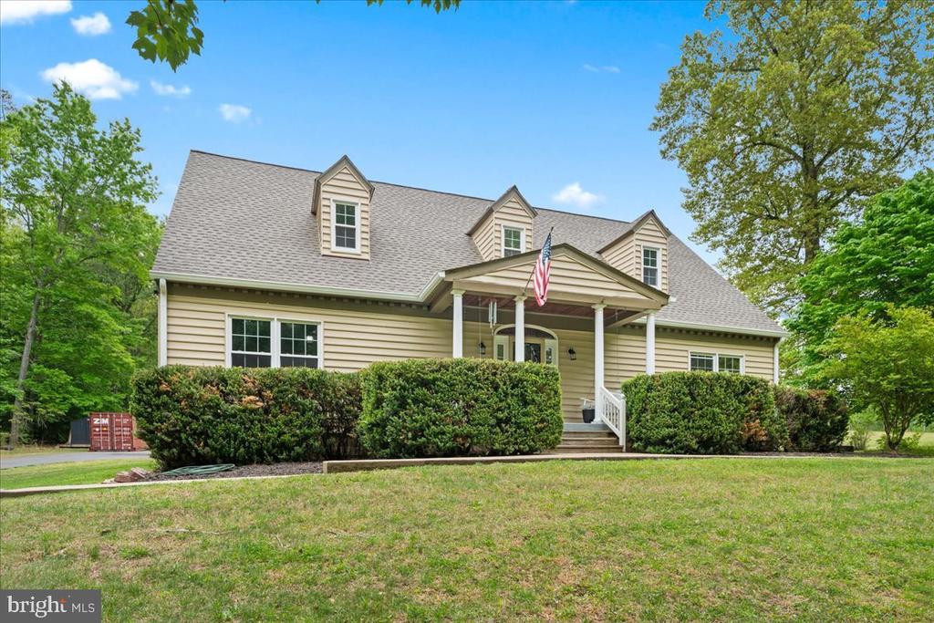 7403 BARRISTER COURT