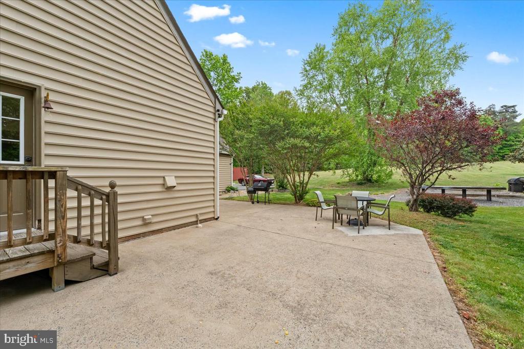 7403 BARRISTER COURT