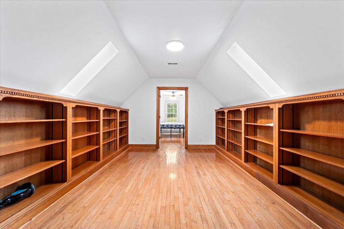 7403 BARRISTER COURT