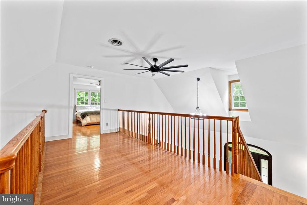 7403 BARRISTER COURT