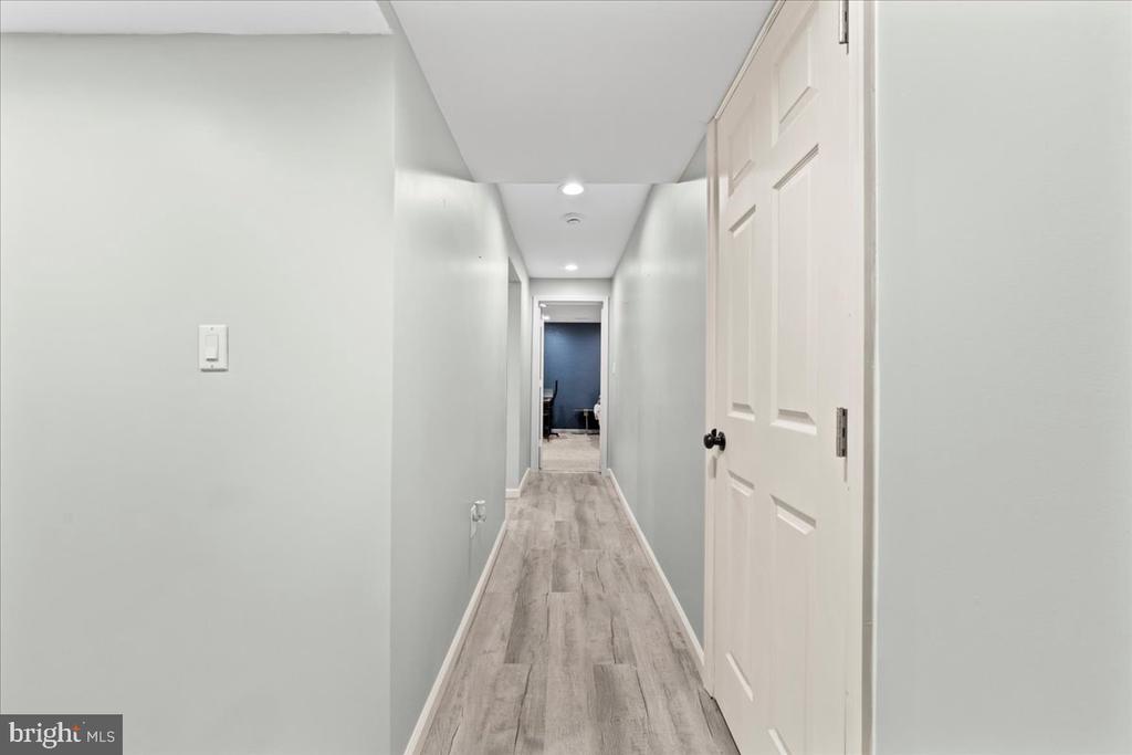 7403 BARRISTER COURT