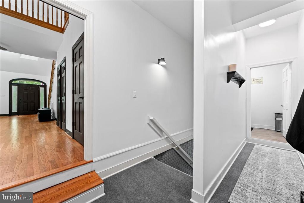 7403 BARRISTER COURT