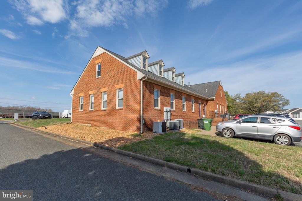 10411 COURTHOUSE ROAD