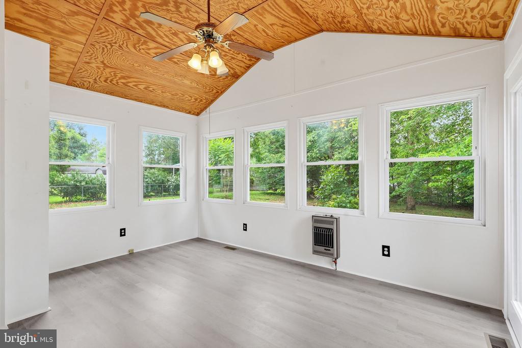 10800 WOODLAND DRIVE