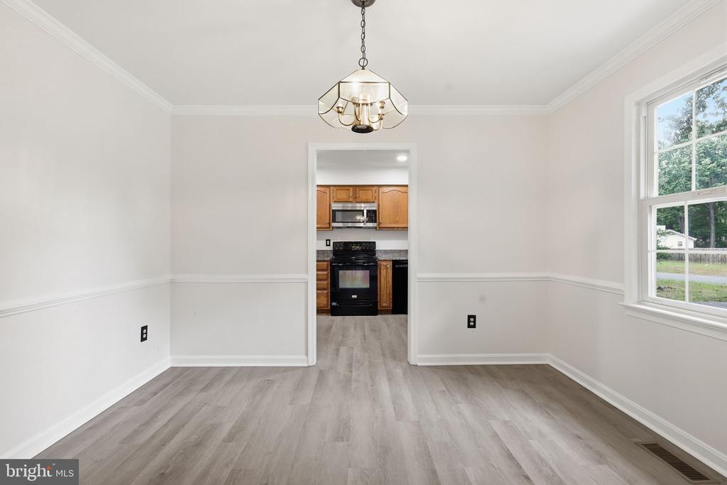 10800 WOODLAND DRIVE