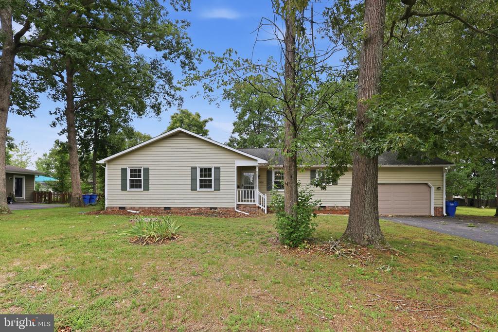 10800 WOODLAND DRIVE