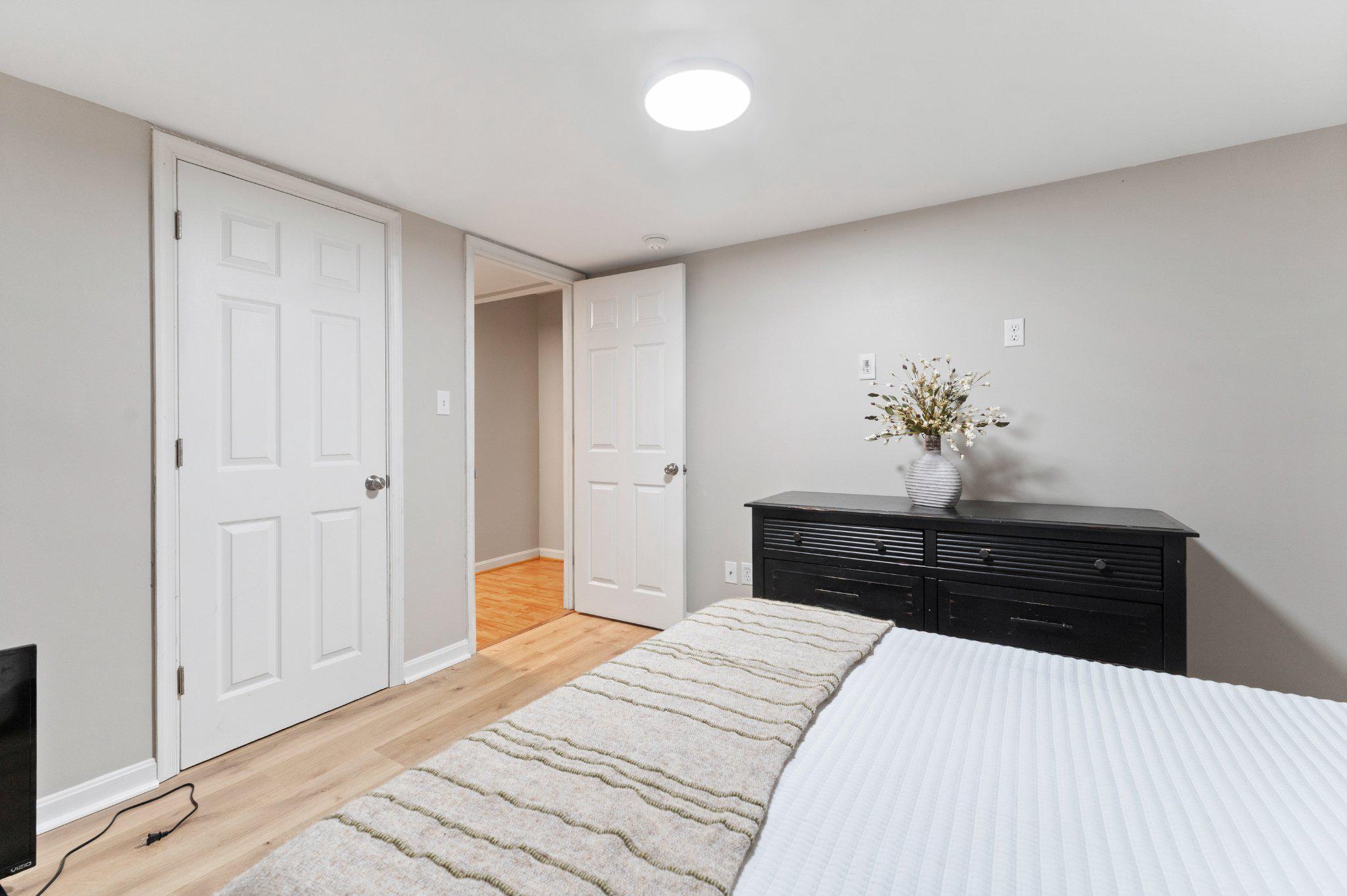 8811 KENT COURT
