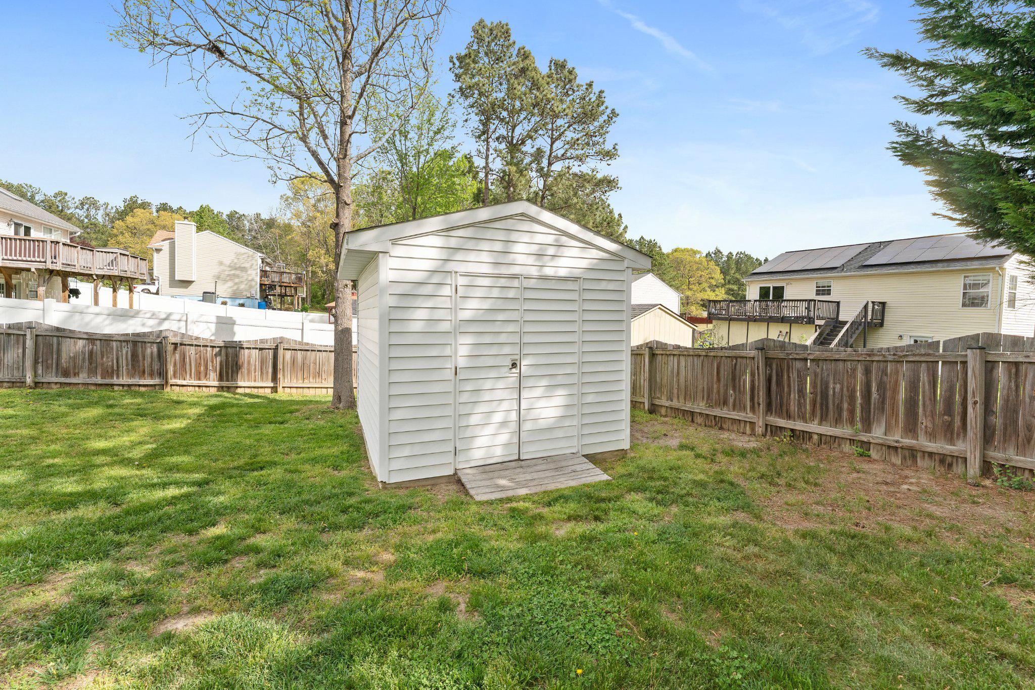 8811 KENT COURT