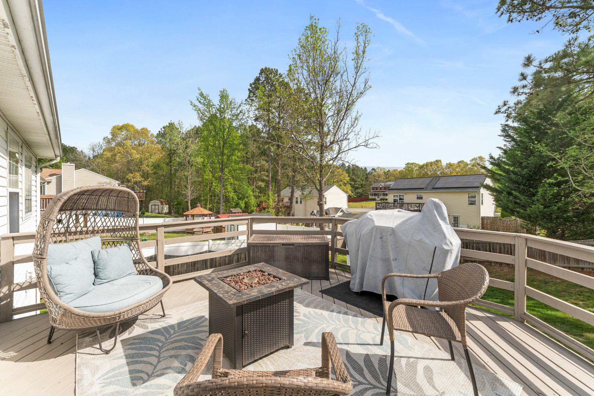 8811 KENT COURT