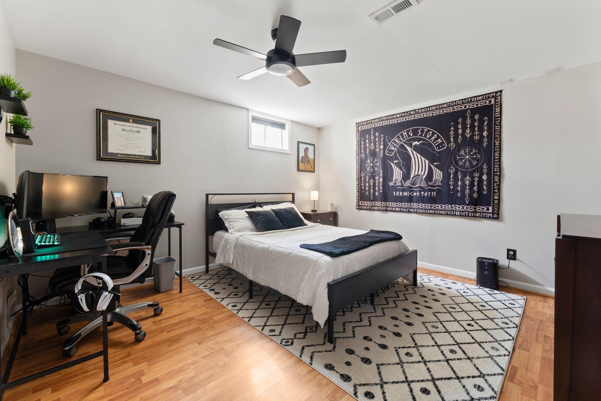 8811 KENT COURT