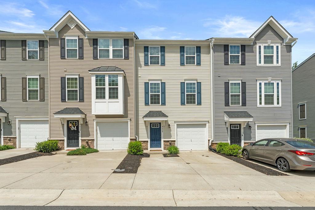 8426 DEVRIES LANE