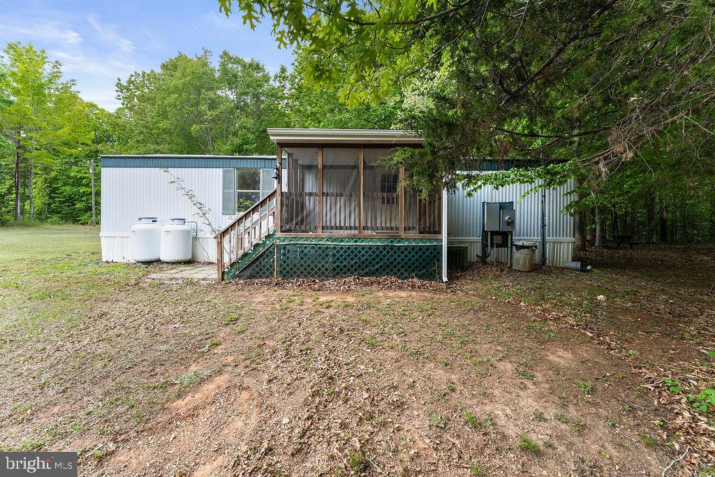 7227 GRAND BROOKS ROAD