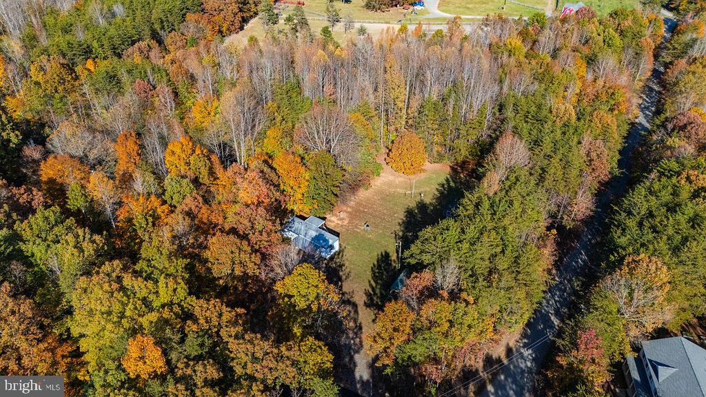 7227 GRAND BROOKS ROAD