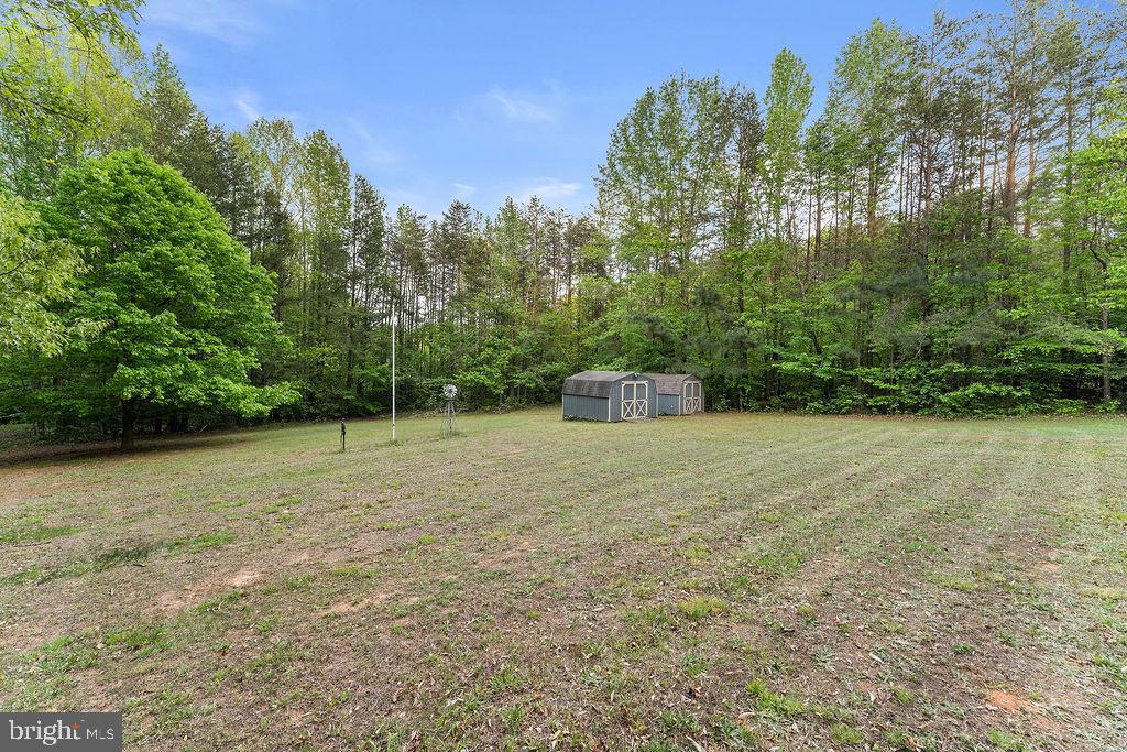 7227 GRAND BROOKS ROAD