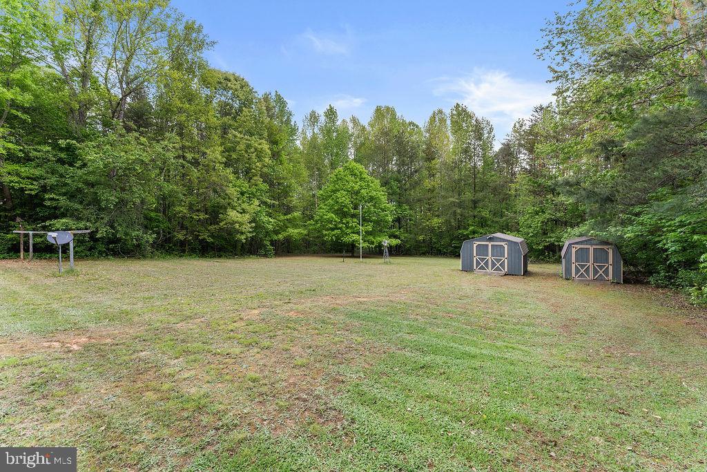 7227 GRAND BROOKS ROAD