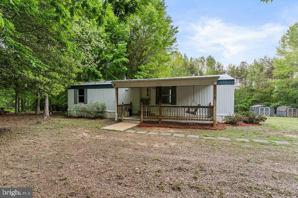7227 GRAND BROOKS ROAD