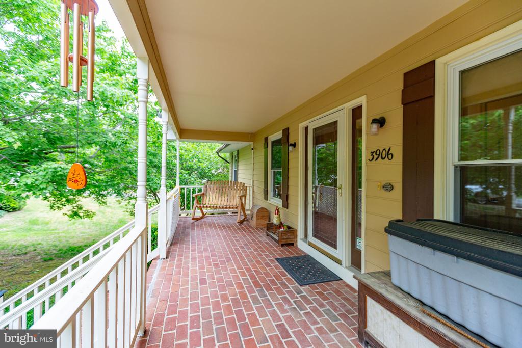 3906 DORAN ROAD
