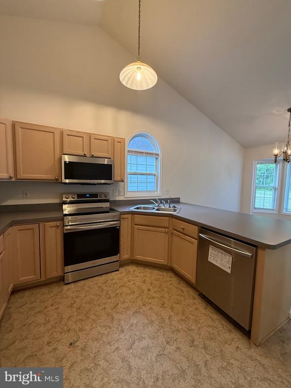 11707 COLLINWOOD COURT