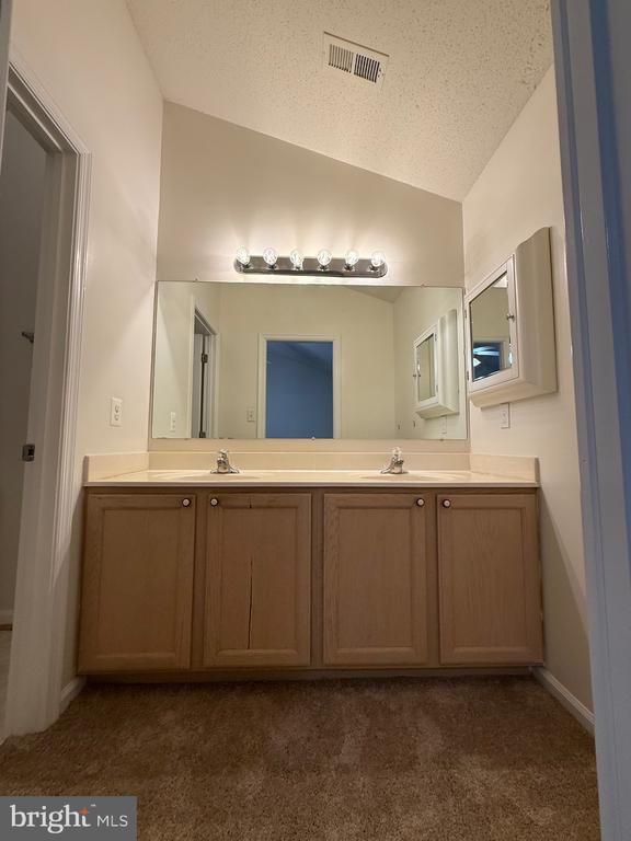 11707 COLLINWOOD COURT