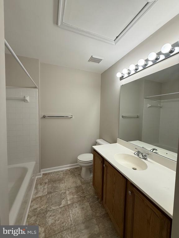 4003 FOUNTAIN BRIDGE COURT