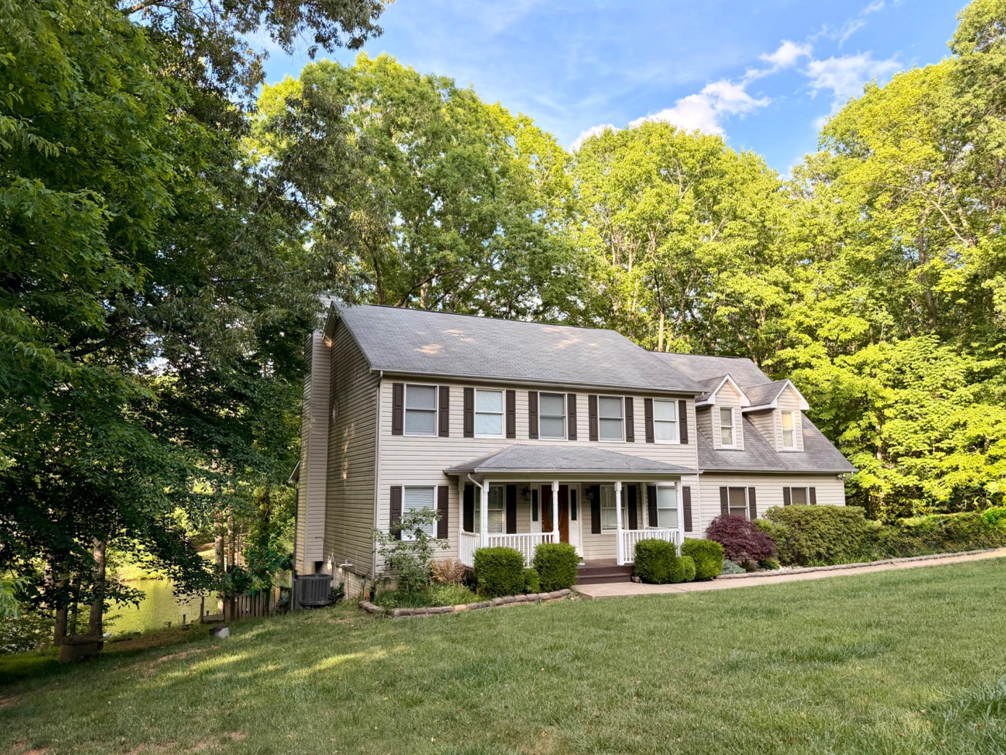 12707 LAKE WILDERNESS LANE