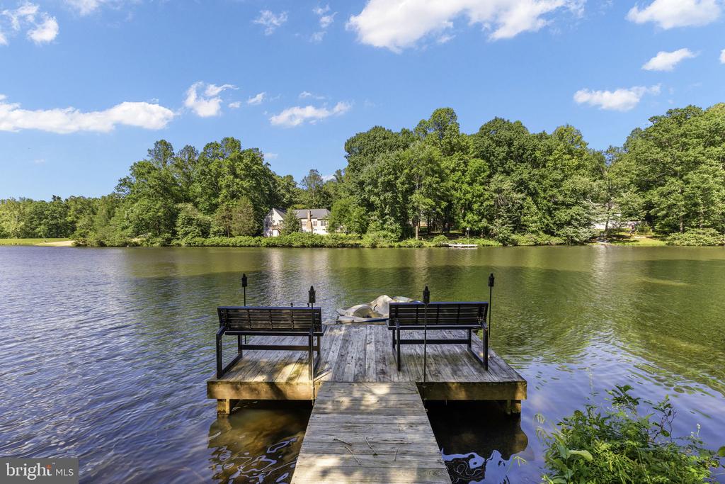 12707 LAKE WILDERNESS LANE
