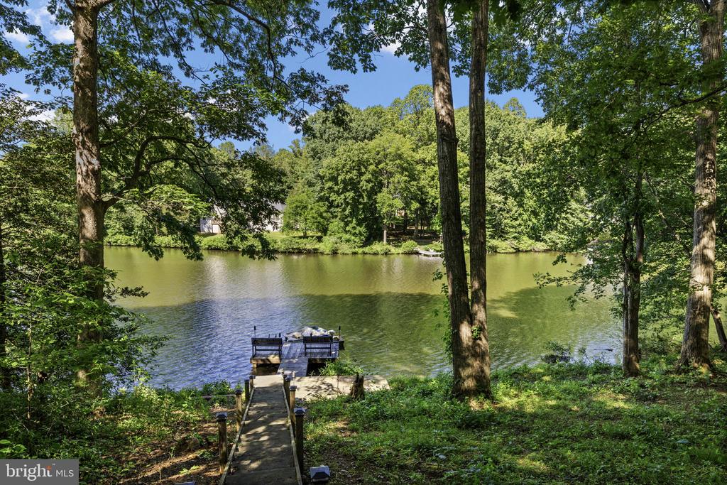 12707 LAKE WILDERNESS LANE