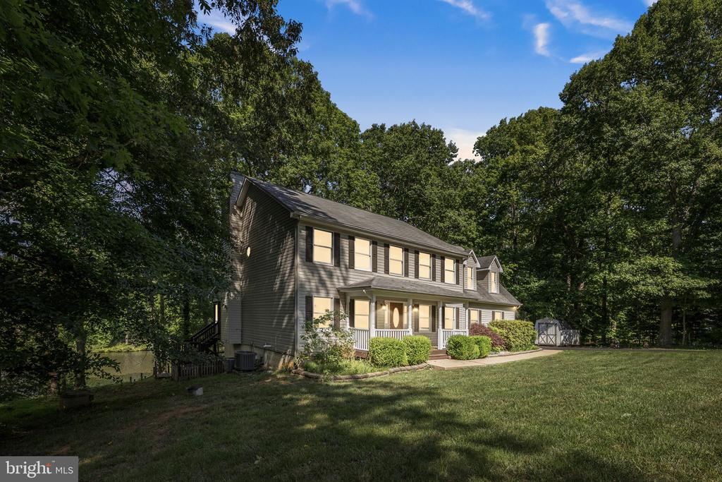 12707 LAKE WILDERNESS LANE
