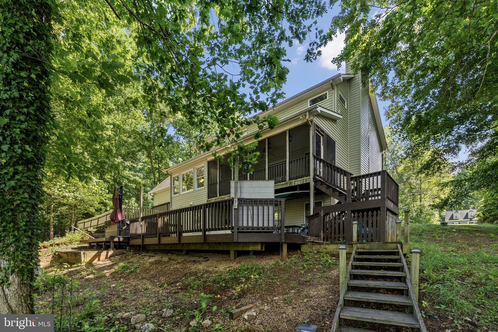 12707 LAKE WILDERNESS LANE
