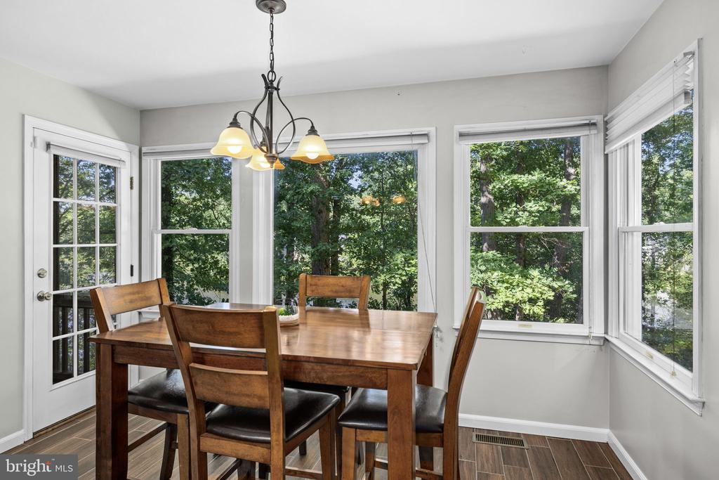 12707 LAKE WILDERNESS LANE